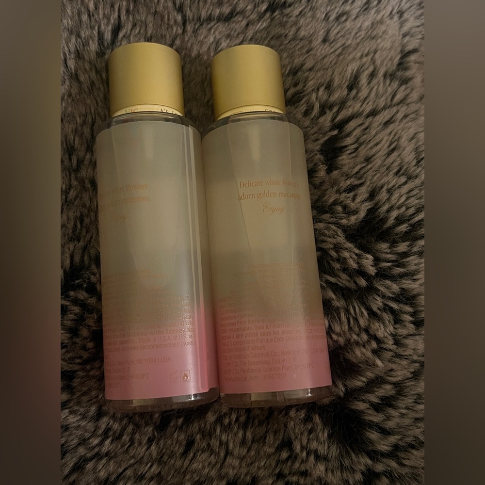 Victoria’s Secret Sugared PETALS Set - Picture 2 of 3